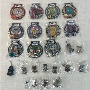 Star Wars Patches and Pins 23 items